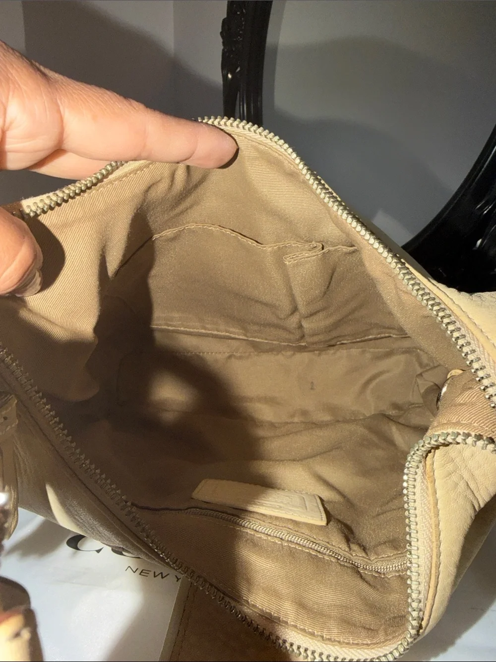Coach Y2k 5054 Beige Leather Hobo Bag 🎀🎀🎀
